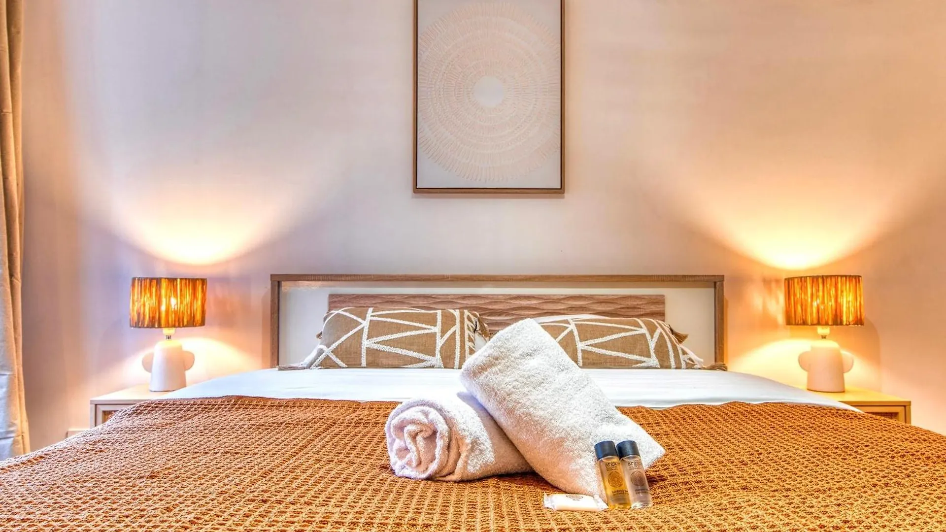 Le Boheme - Climatise - Superbe T2 Centre Village Lejlighed